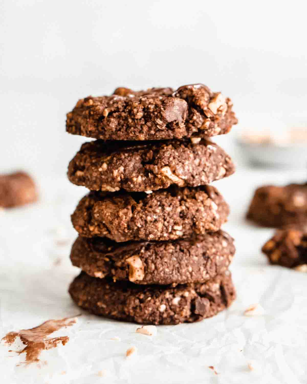 stack of 5 chocolate cookies.