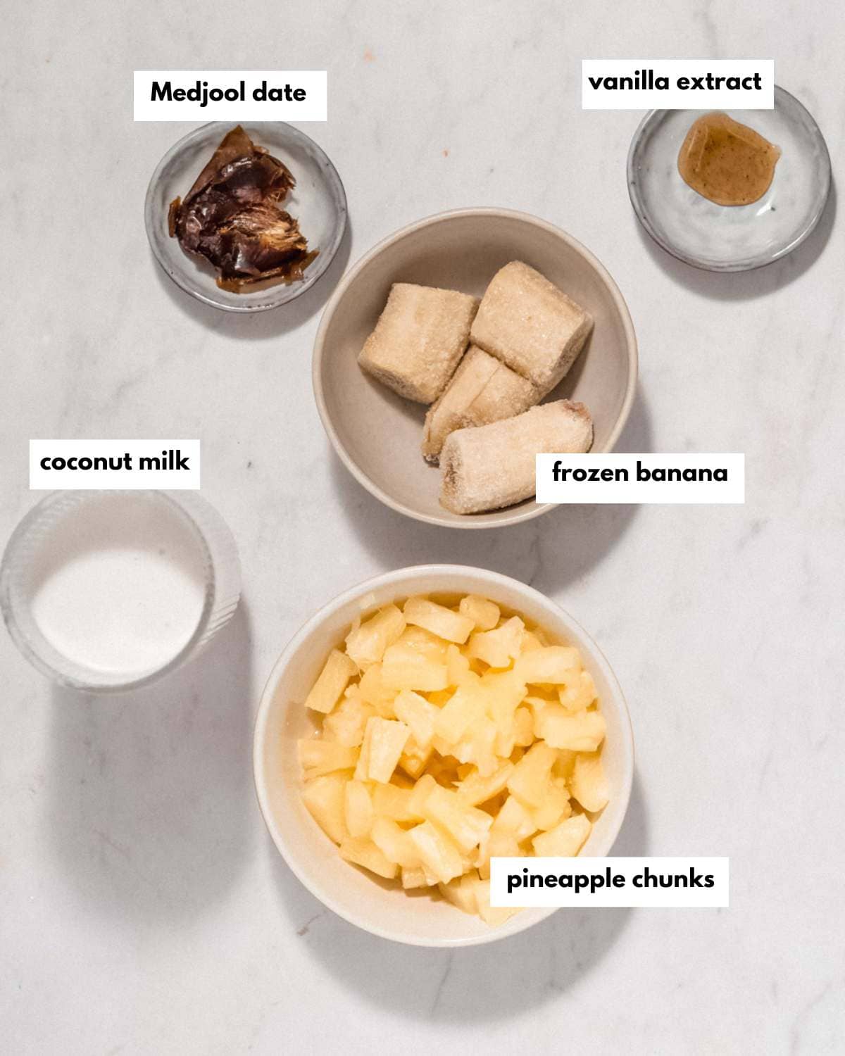 All ingredients needed to make this smoothie.