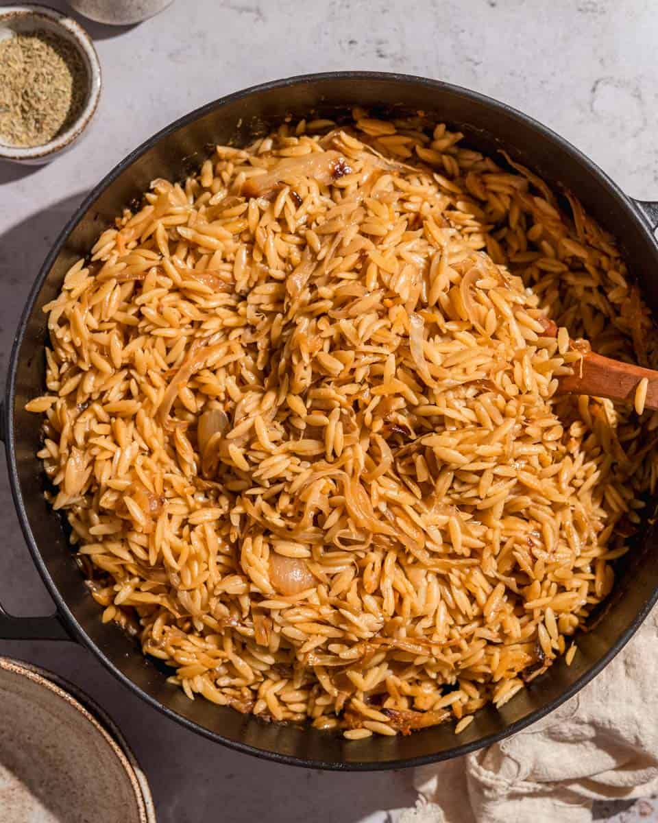 Finished orzo in a dutch oven.